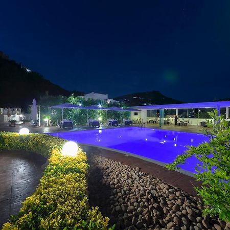 Agave Hotel ปอซซุออลี ภายนอก รูปภาพ