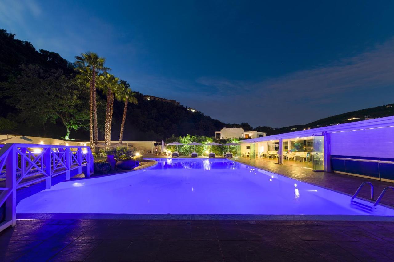 Agave Hotel ปอซซุออลี ภายนอก รูปภาพ