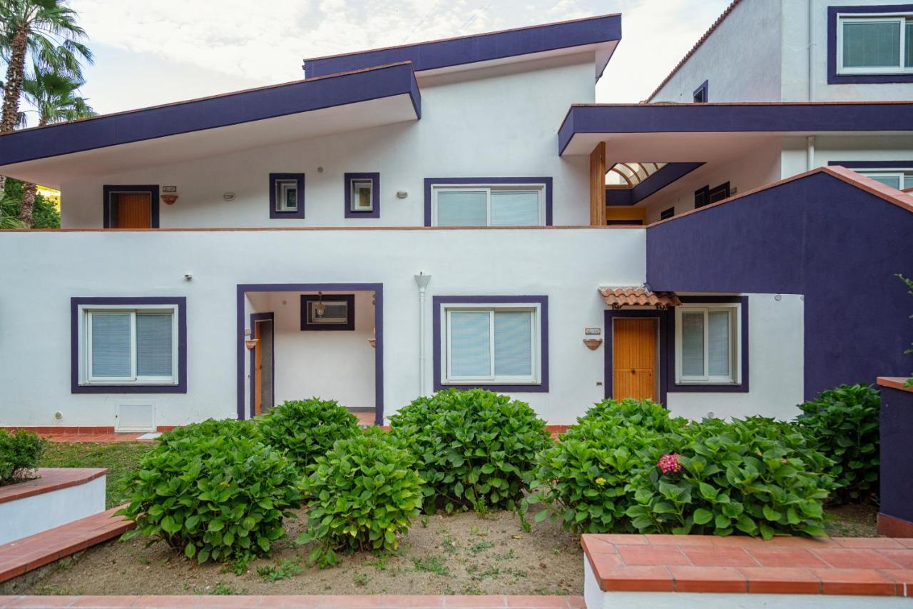 Agave Hotel ปอซซุออลี ภายนอก รูปภาพ