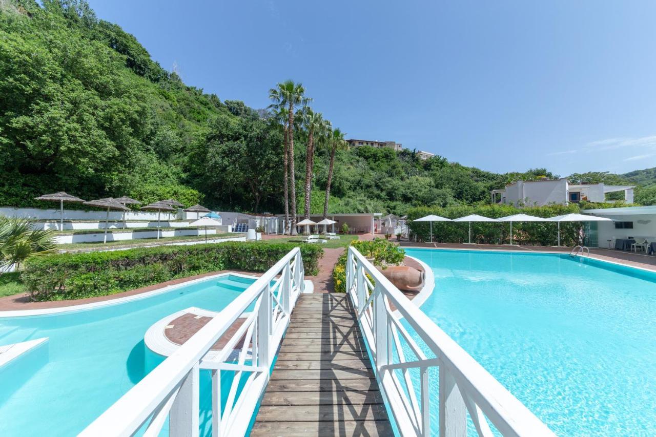 Agave Hotel ปอซซุออลี ภายนอก รูปภาพ