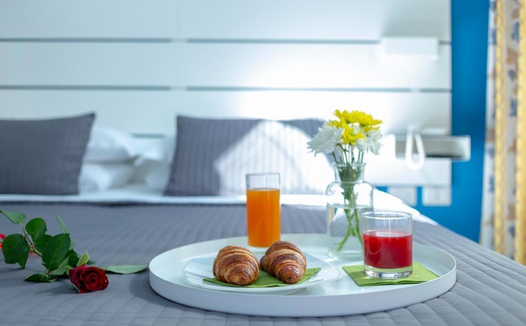Agave Hotel ปอซซุออลี ภายนอก รูปภาพ